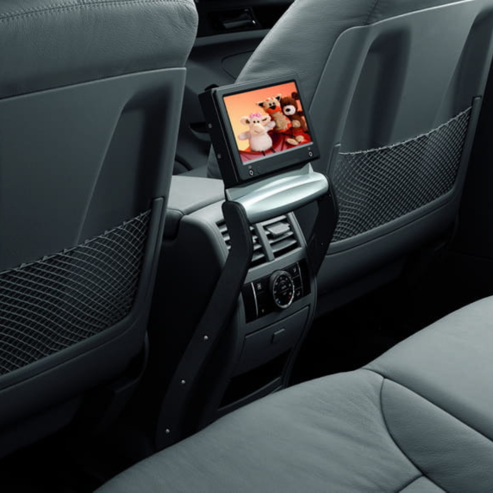 Ekran dla pasażerów z tyłu Mercedes GL GLS B67826639