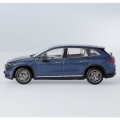 modelik-mercedes-benz-eqe-suv-x296-B66960588