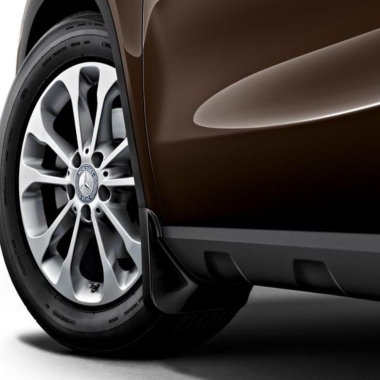 CHLAPACZE TYLNE MERCEDES GLA X156