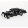 modelik-mercedes-benz-600-1:24-B66058177