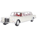 modelik-mercedes-600-pulmann-w100-B66040708
