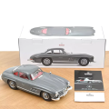 model-mercedes-benz-300-sl-gullwing-szary