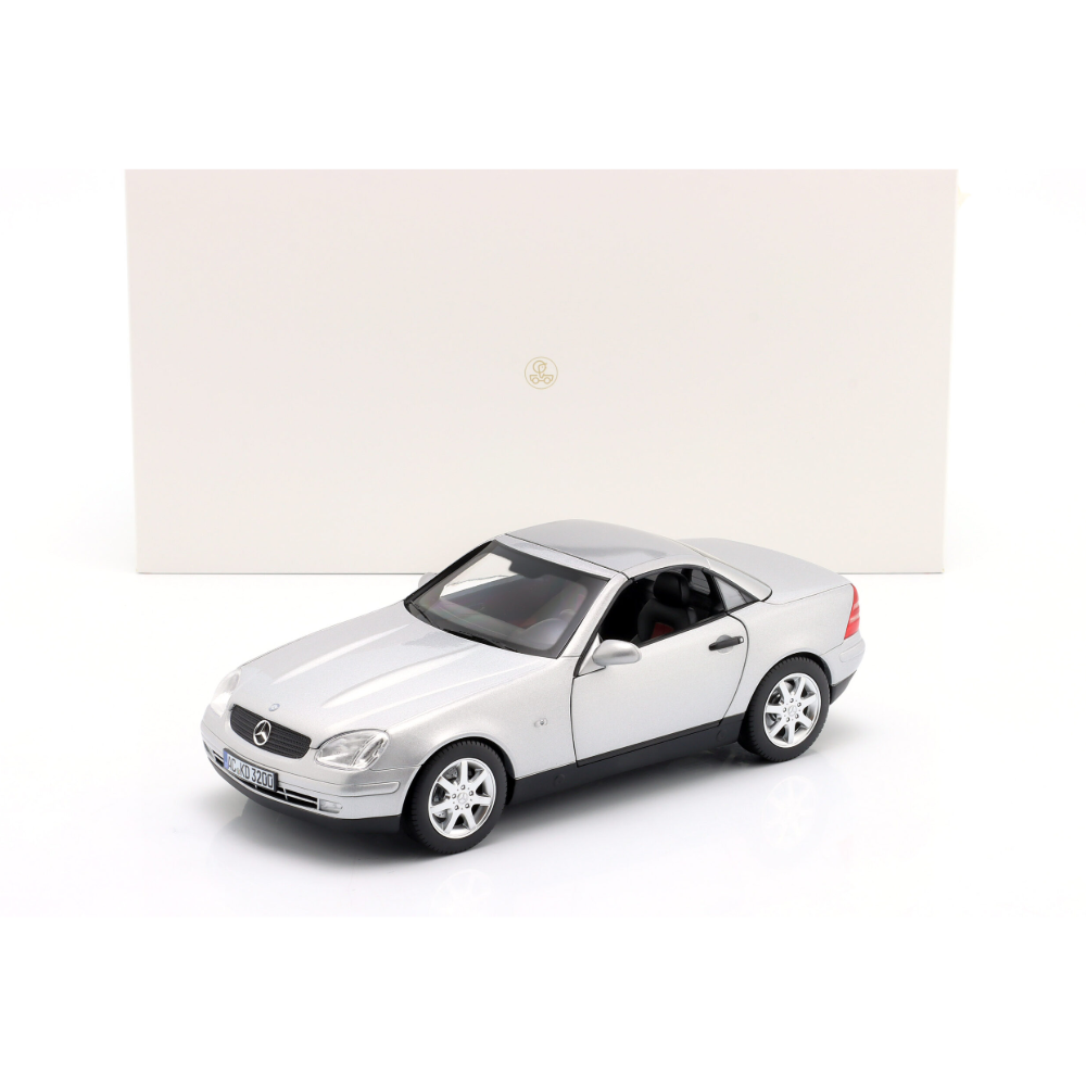model-mercedes-benz-slk-srebrny
