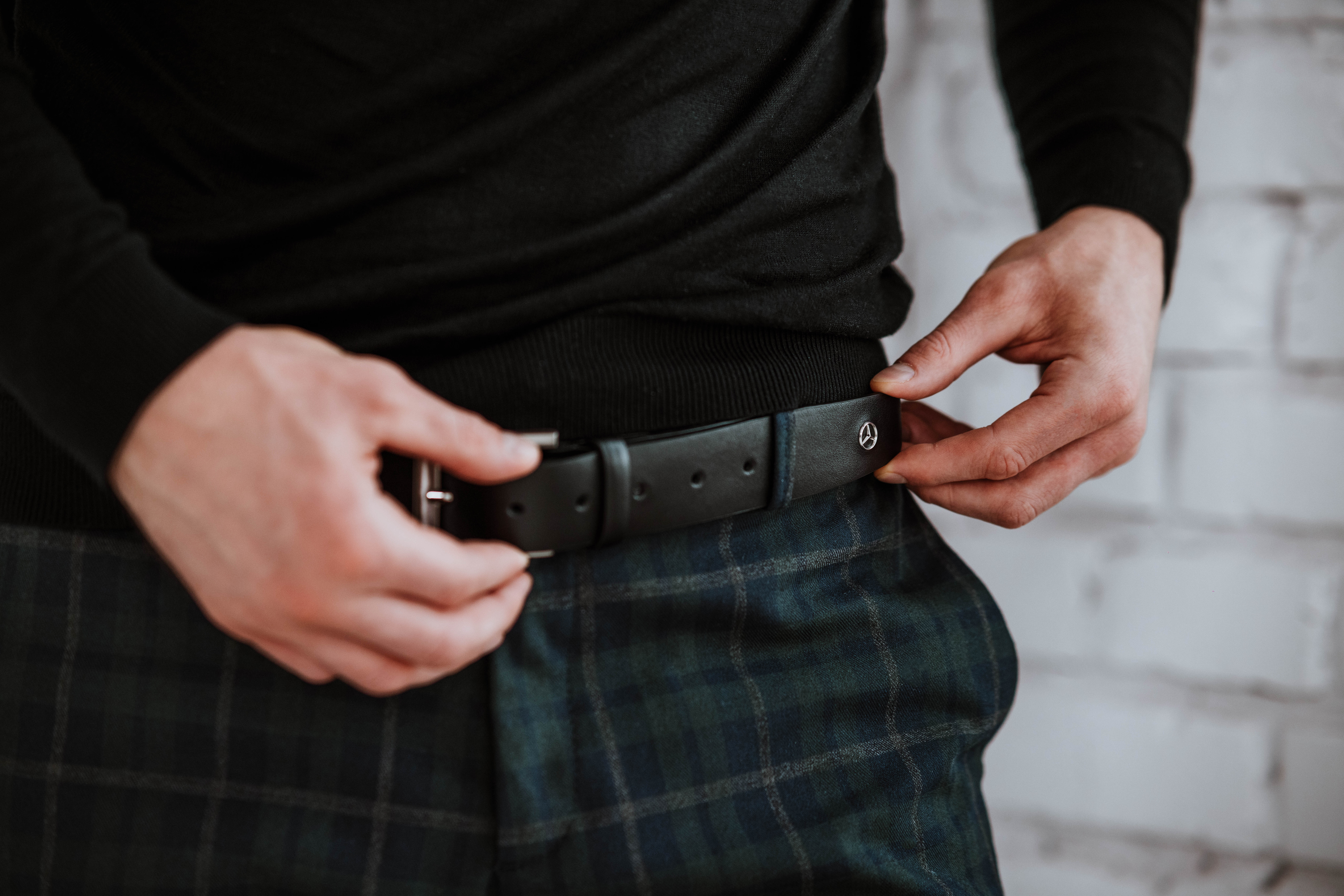 pasek skórzany męskie mercedes-benz z gwiazdą na zapięciu