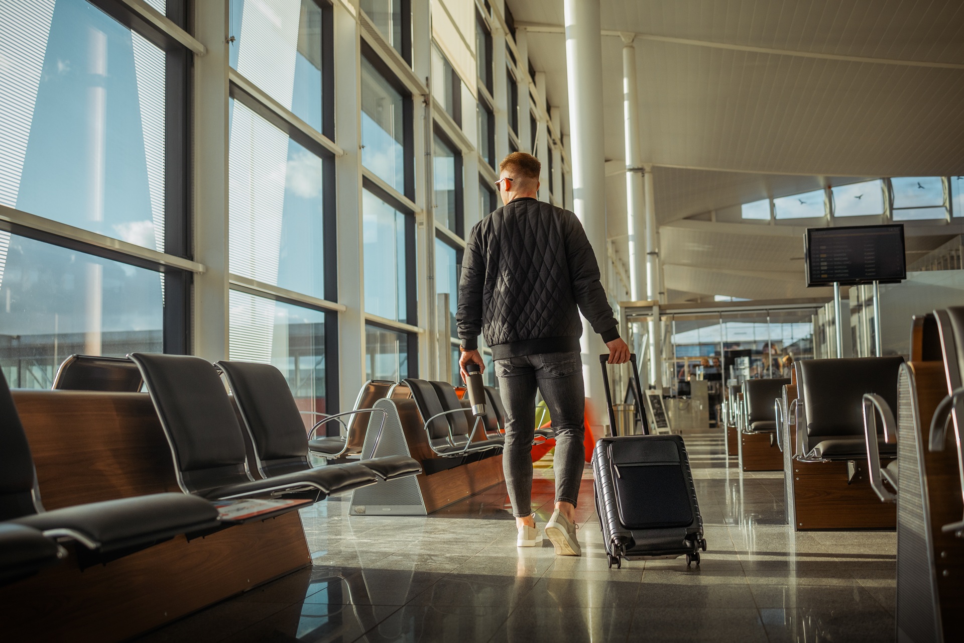 Walizki, plecaki i torby Mercedes-Benz — które wybrać na podróż?